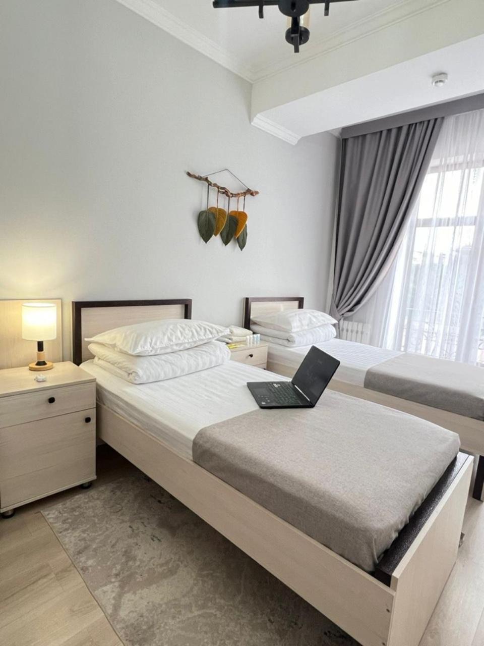 Compass Hostel 비슈케크 외부 사진