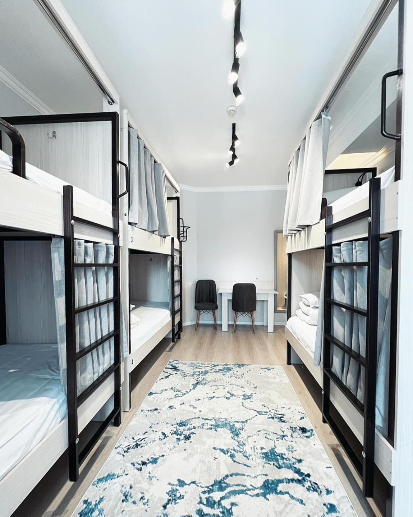 Compass Hostel 비슈케크 외부 사진