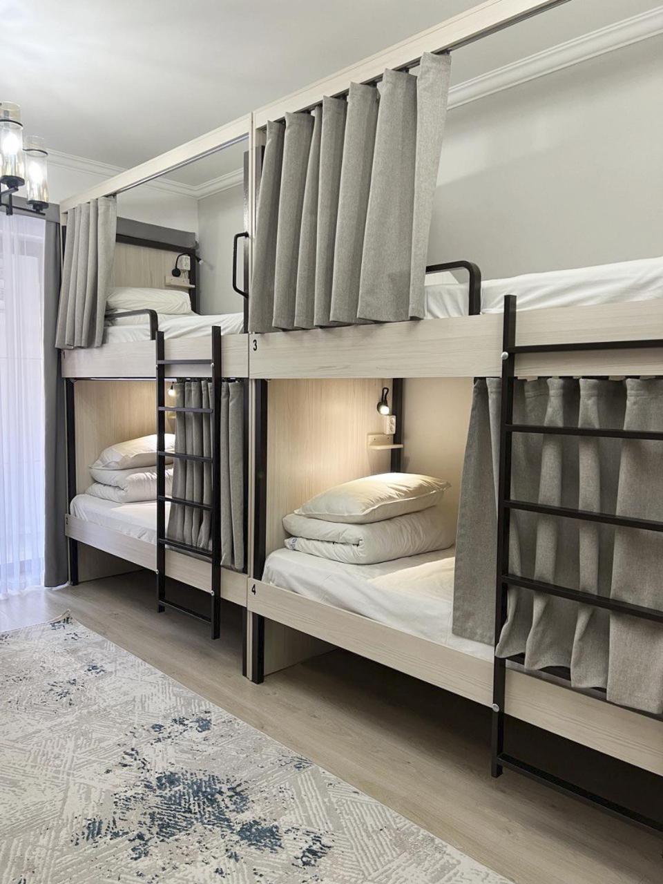 Compass Hostel 비슈케크 외부 사진