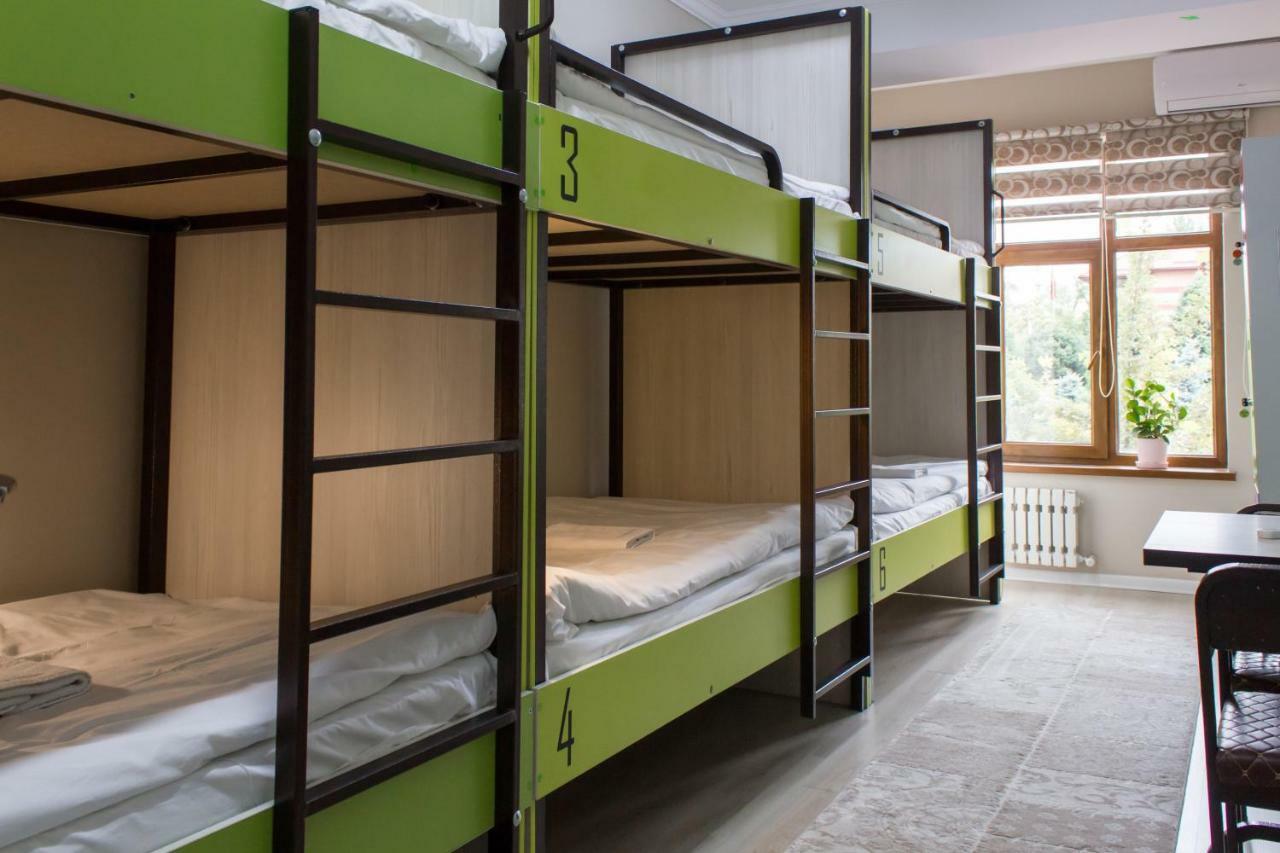 Compass Hostel 비슈케크 외부 사진