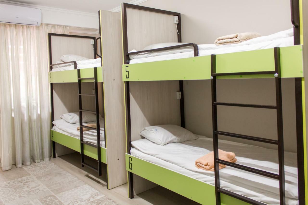 Compass Hostel 비슈케크 외부 사진